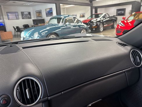 Used 2005 Porsche Boxster image 40
