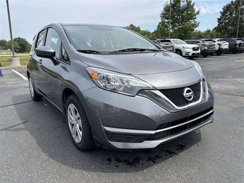 Used 2017 Nissan Versa Note SV image 2