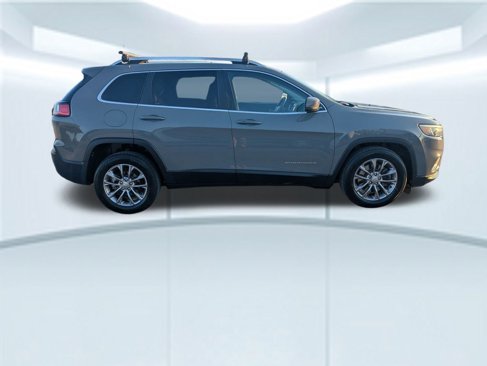 Used 2020 Jeep Cherokee Latitude Plus image 8