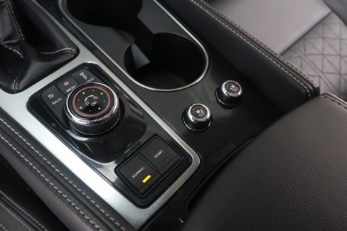 Used 2018 Nissan Maxima Platinum image 39