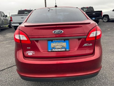 Used 2013 Ford Fiesta SE image 4