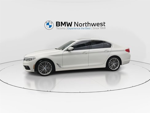 Used 2018 BMW 530i xDrive image 10