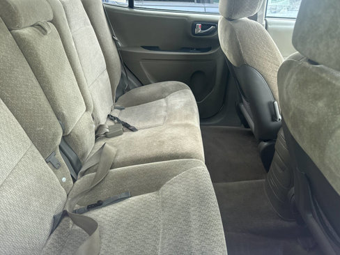 Used 2004 Hyundai Santa Fe 2WD image 4