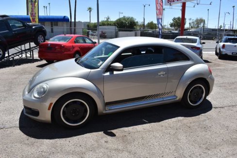 Used 2013 Volkswagen Beetle 2.5 image 4