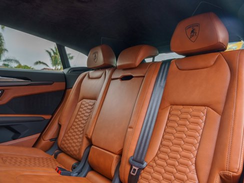 Used 2022 Lamborghini Urus image 15