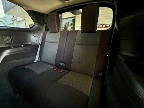 Used 2019 Nissan Pathfinder SV image 7