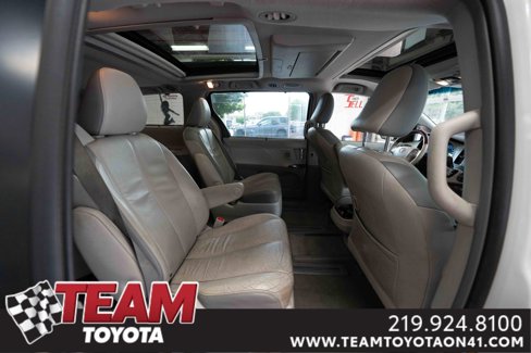 Used 2013 Toyota Sienna Limited image 26