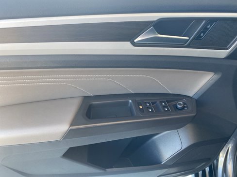 Certified 2022 Volkswagen Atlas SE image 26