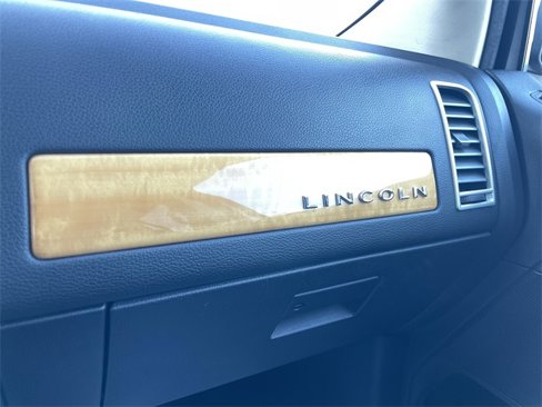 Used 2010 Lincoln MKX 2WD image 26