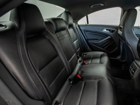 Used 2018 Mercedes-Benz CLA 250 image 24