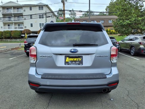 Used 2018 Subaru Forester 2.5i Limited image 5