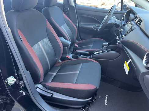 New 2025 Nissan Versa SR w/ Trunk Package image 15