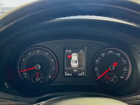 Certified 2021 Volkswagen Passat 2.0T R-Line image 15