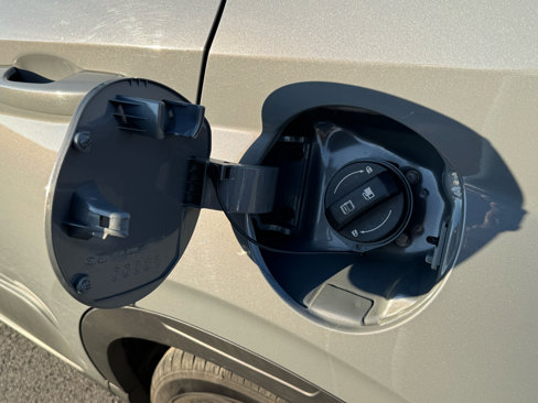 Used 2023 Hyundai Venue SEL image 25
