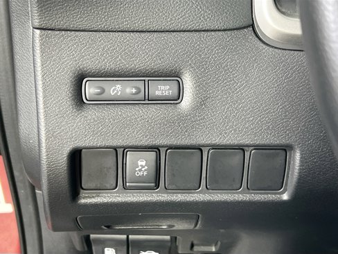 Used 2018 Nissan Murano SV image 10