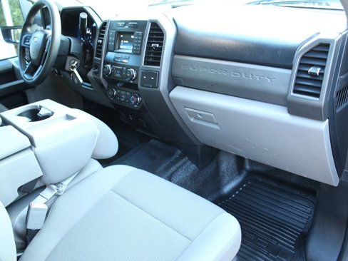 Used 2019 Ford F250 XL w/ Power Equipment Group image 13