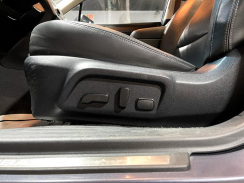 Used 2016 Subaru Legacy 2.5i Limited image 17