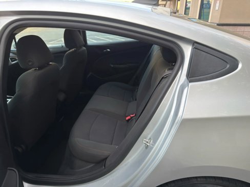 Used 2017 Chevrolet Cruze LS image 17
