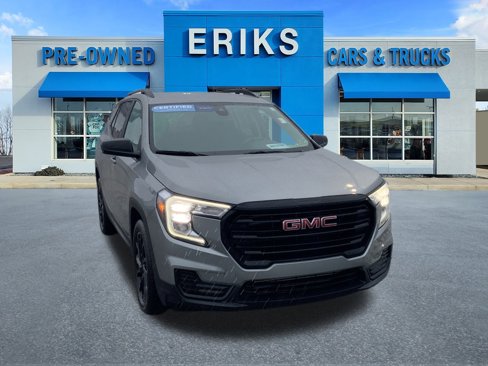 Certified 2023 GMC Terrain SLE w/ Driver Convenience Package image 4