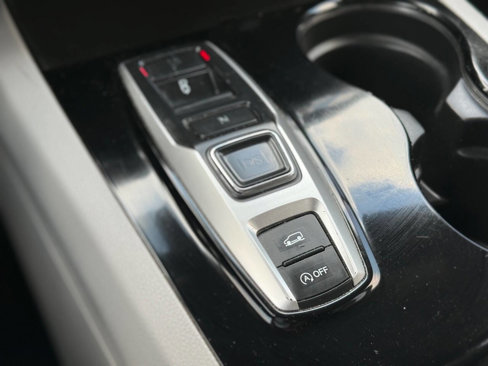 Used 2018 Honda Pilot Touring image 19