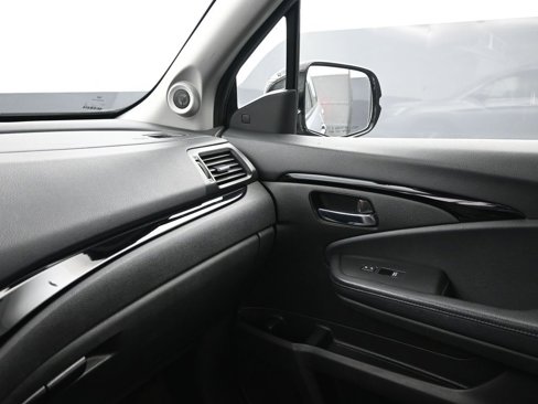 Used 2017 Honda Pilot Elite image 21