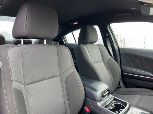 Used 2022 Dodge Charger SXT image 37