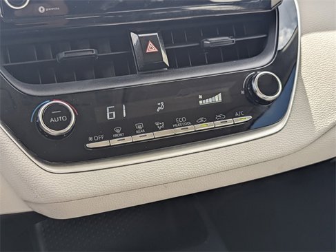 Used 2022 Toyota Corolla LE image 23