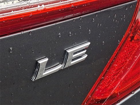 Used 2012 Toyota Camry image 29
