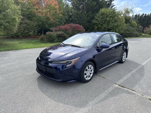 Used 2023 Toyota Corolla LE image 7
