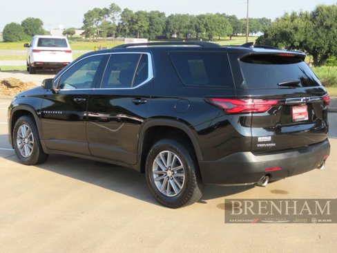 Used 2022 Chevrolet Traverse LT image 3