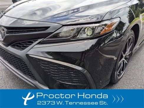 Used 2023 Toyota Camry SE image 5