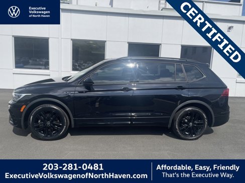 Certified 2022 Volkswagen Tiguan SE R-Line image 1
