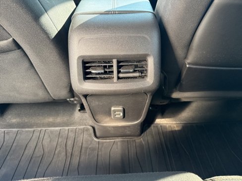 Used 2018 GMC Terrain SLE w/ Driver Convenience Package image 29