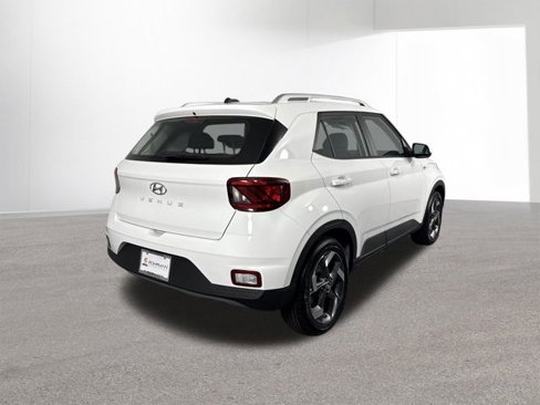 New 2025 Hyundai Venue SEL image 12