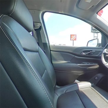 Used 2023 GMC Acadia SLT image 28