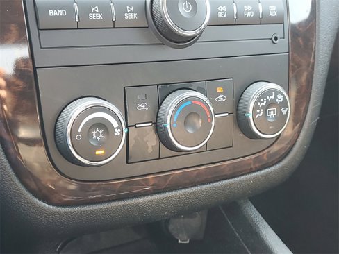 Used 2014 Chevrolet Impala Limited LS image 22