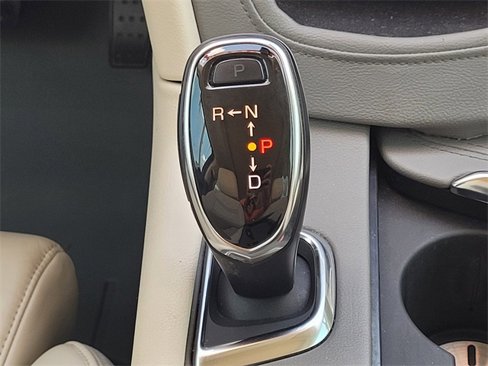 Used 2017 Cadillac XT5 Premium Luxury w/ Advanced Security Package image 16