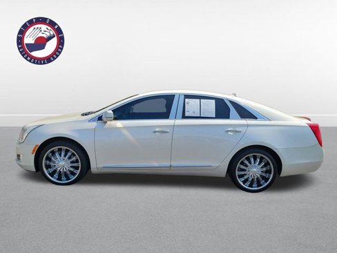 Used 2013 Cadillac XTS Luxury w/ Driver Awareness Package image 22