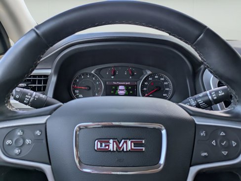 Used 2023 GMC Acadia SLT image 25