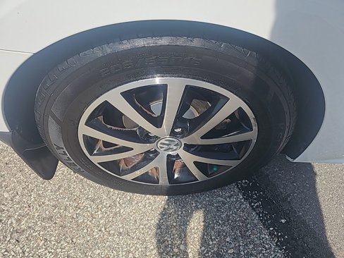 Used 2017 Volkswagen Jetta SE image 38