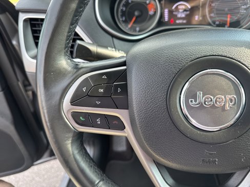 Used 2019 Jeep Cherokee Latitude Plus image 46