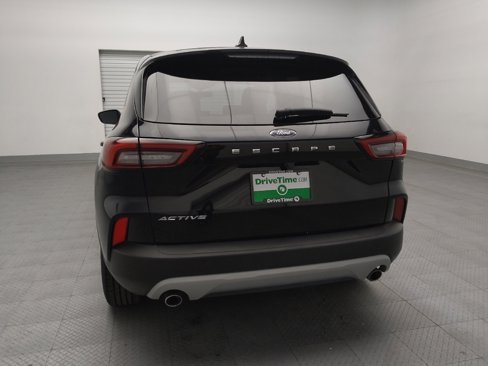 Used 2023 Ford Escape Active w/ Cold Weather Package image 6