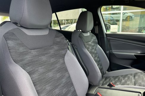 Certified 2021 Volkswagen ID.4 Pro w/ ID.4 Protection Package image 17