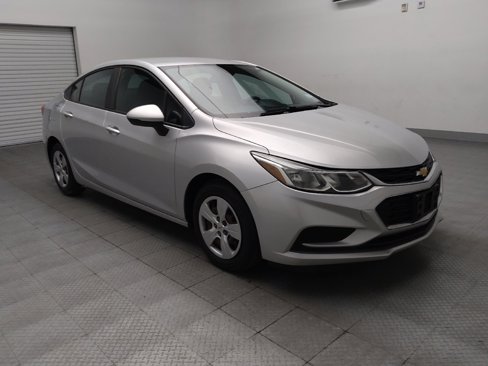 Used 2017 Chevrolet Cruze LS image 13