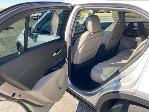 Used 2019 Cadillac XT4 Luxury w/ Cold Weather Package image 26