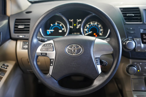 Used 2011 Toyota Highlander 4WD Hybrid image 12