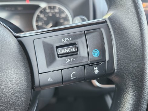 Used 2023 Nissan Rogue SV image 19