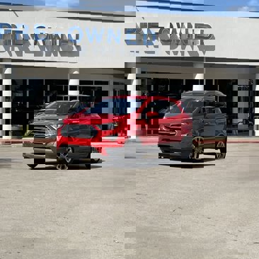 Used 2021 Ford EcoSport Titanium image 2