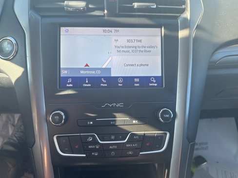 Used 2020 Ford Fusion SE image 23