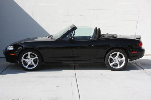 Used 2003 MAZDA MX-5 Miata LS image 12